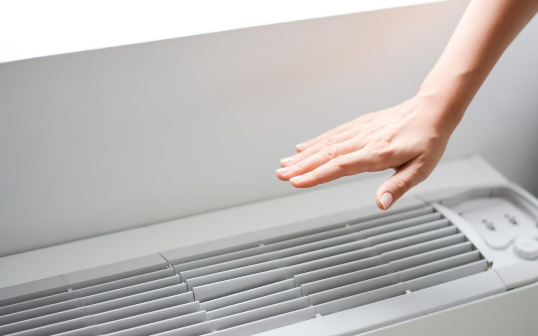 El aire acondicionado de casa no tiene fuerza: causas y soluciones