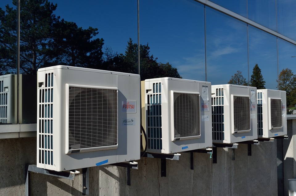 Es fácil instalar un aire acondicionado? - TS CLIMA - Instalación aire  acondicionado valencia